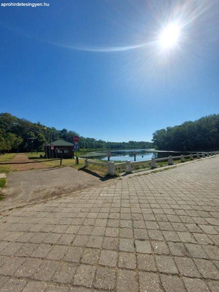 Eladó 261 nm-es Felújítandó Hotel, panzió Lakitelek Holt-Tisza környéke 