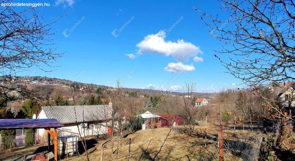 Miskolctapolca Benedek hegyen eladó 902 m2-es panorámás telek