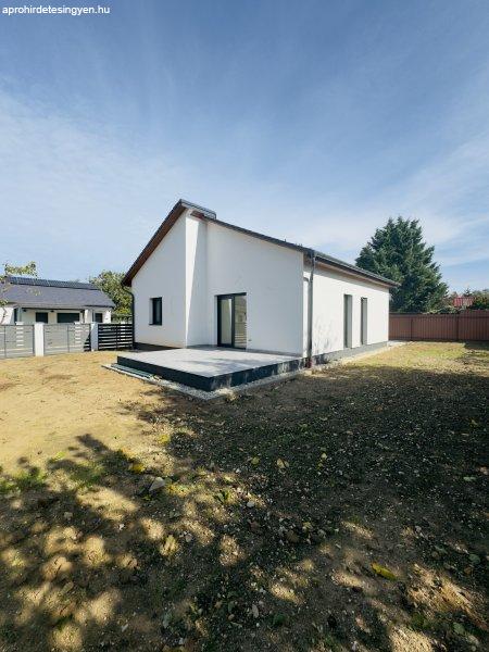 Eladó 70m2-es Családi ház, Balatonlelle