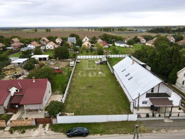 Eladó telek Valkó, 	Ady Endre utca