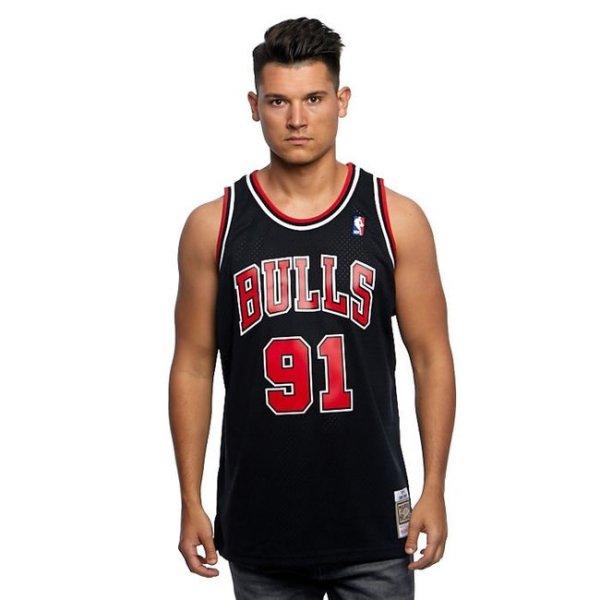 Mitchell & Ness Chicago Bulls #91 Dennis Rodman black / red Swingman Jersey