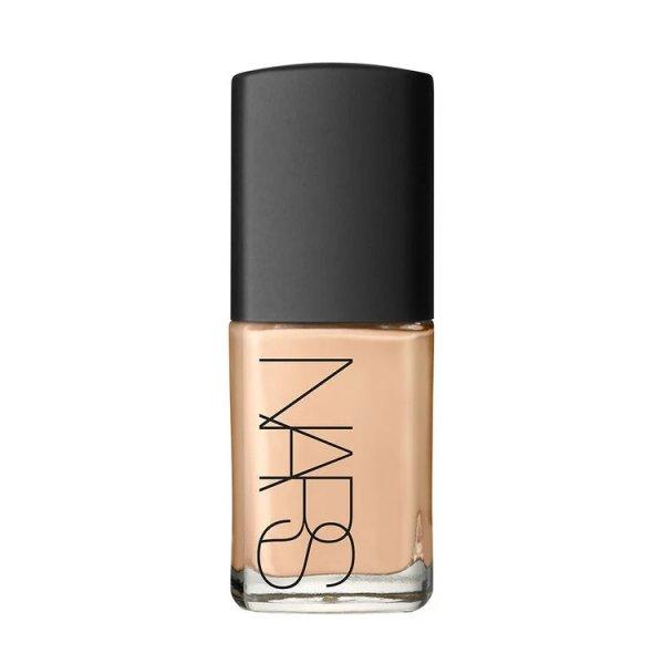 NARS Folyékony smink Sheer Glow (Foundation) 30 ml Santa Fe