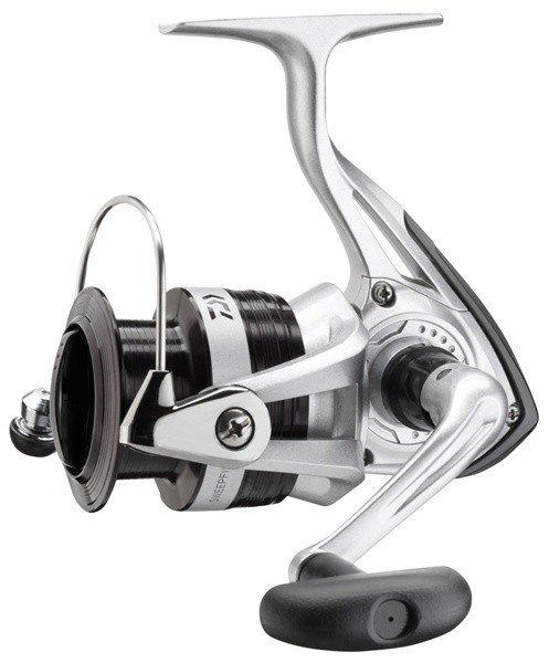 Daiwa Sweepfire E 2500C elsőfékes orsó (10118-250)