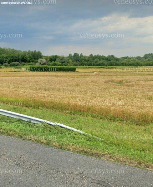 Üdülő övezeti telkek megvásárolhatók Fertődön, frekventált helyen