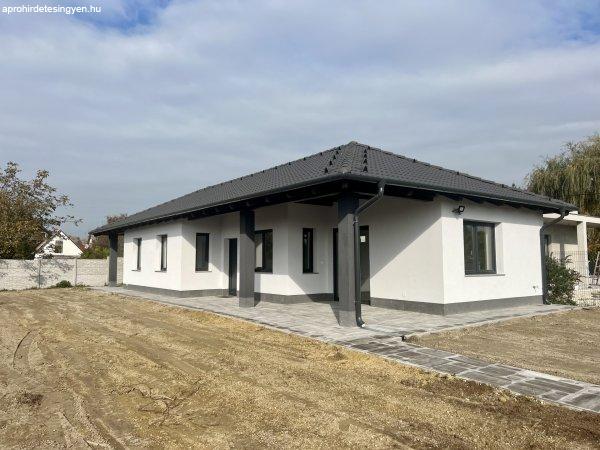 Eladó 105m2-es Családi ház, Balatonboglár