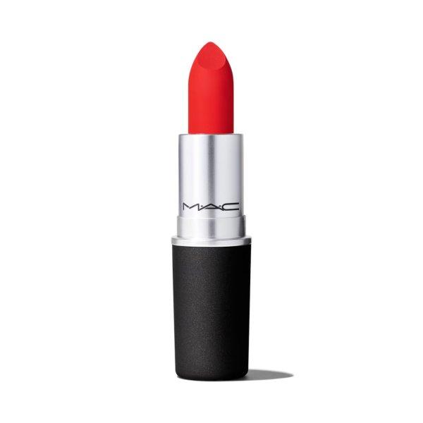 MAC Cosmetics Matt tápláló ajakrúzs Powder Kiss (Lipstick) 3
g You´Re Buggin, Lady