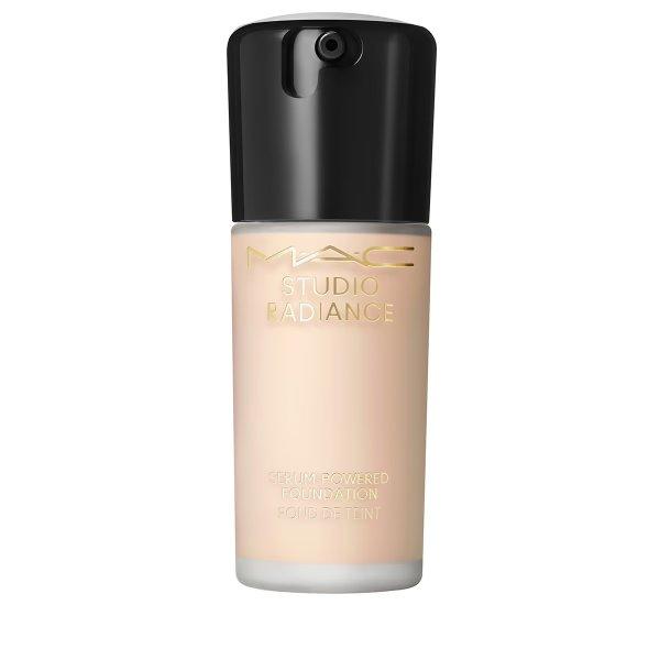 MAC Cosmetics Hidratáló smink Studio Radiance (Serum Powered
Foundation) 30 ml NW11