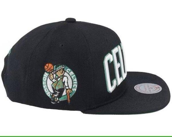 Mitchell & Ness snapback Boston Celtics Triple Play black