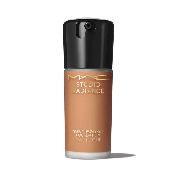 MAC Cosmetics Hidratáló smink Studio Radiance (Serum Powered
Foundation) 30 ml NW47