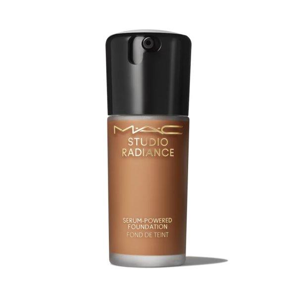 MAC Cosmetics Hidratáló smink Studio Radiance (Serum Powered
Foundation) 30 ml NW50