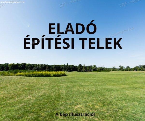 Eladó 507 m2-es belterületi építési telek Széchenyiváros kedvelt
részén.