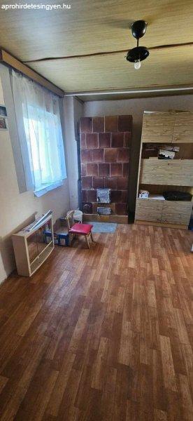 Bayk András kertben, 25 m2 es, 1 szobás ház 726 m2 telken eladó - Debrecen