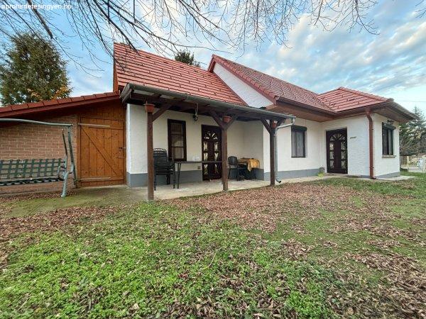 Eladó 88m2-es Családi ház, Balatonlelle