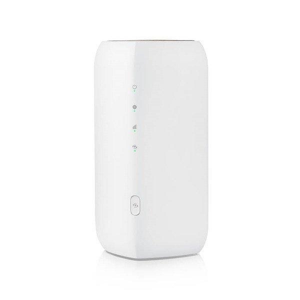 ZYXEL 4G/5G Modem + Wireless Router Dual Band AX1800 2xLAN(1000Mbps) + 1xUSB + 1
év Nebula Pro License, FWA505-EU0102F