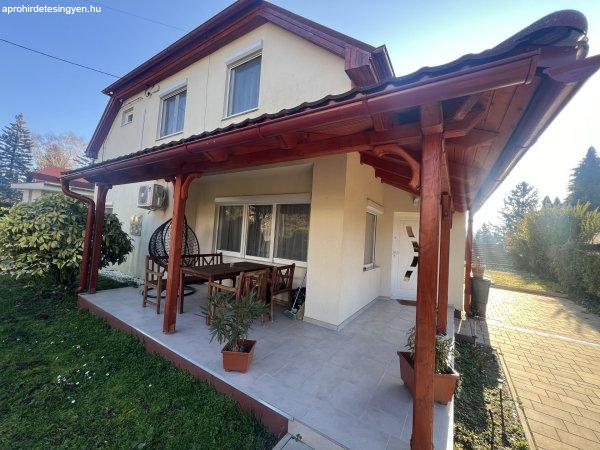 Eladó 80m2-es Családi ház, Balatonfenyves