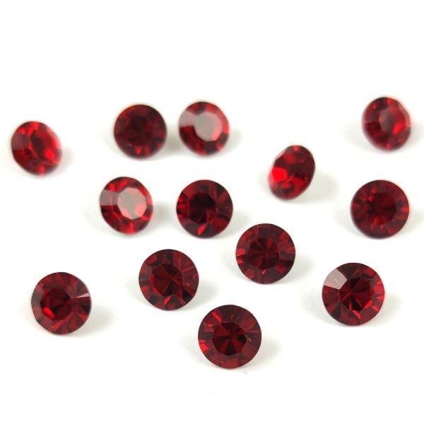 Preciosa Chaton - Red Velvet - 8mm