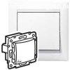 Legrand 774201 Valena fehr IP44 egyplus kapcsol