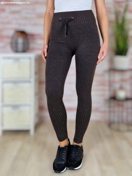 Bélelt, bordázott anyagú, fekete leggings S-M-L