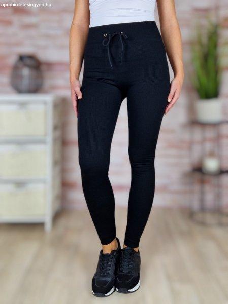 Bélelt, bordázott anyagú, fekete leggings S-M-L