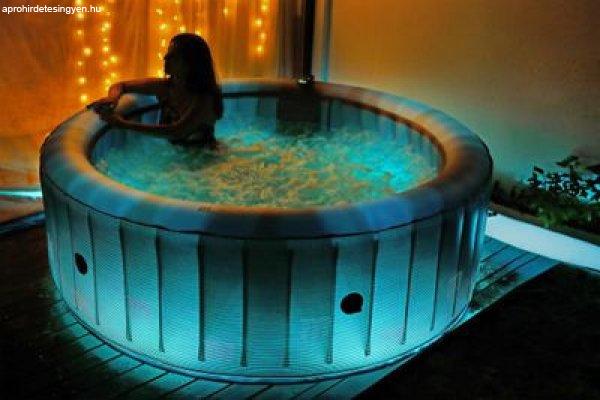 Jacuzzi MSpa® Starry, LED, 6 személyes, 930 liter., 204x070 cm