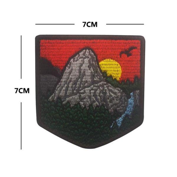 WARAGOD Hímzett patch Happy Camper 10