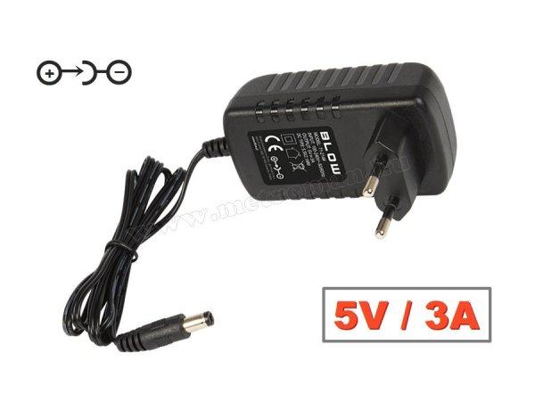 Univerzális hálózati adapter tápegység 5V 3 Amper M1214