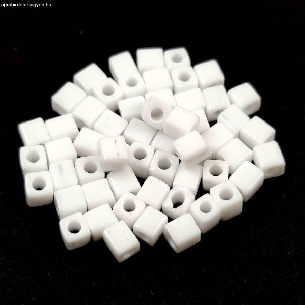 Miyuki kocka gyöngy - 0402 - White - 4mm