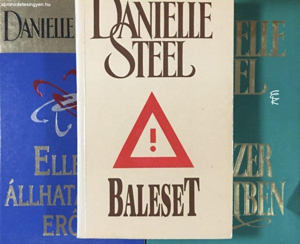 Baleset + Egyszer az életben + Ellenállhatatlan erők (3 kötet) - Danielle
Steel könyvcsomag