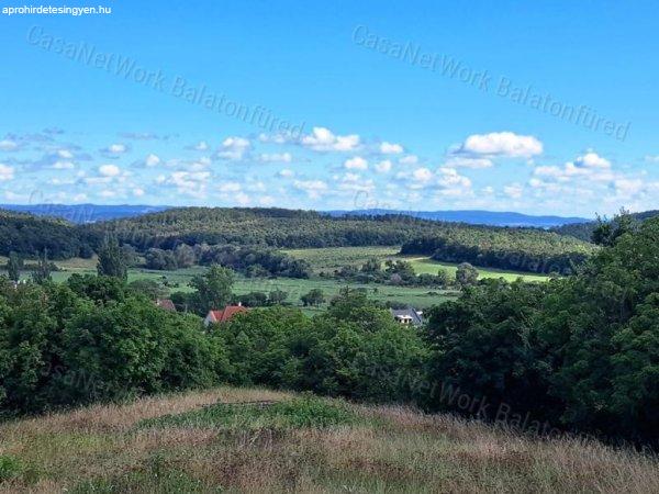 Kiváló helyen - eladó ÉPÍTÉSI TELEK BALATONSZŐLŐSÖN - Balatonszőlős