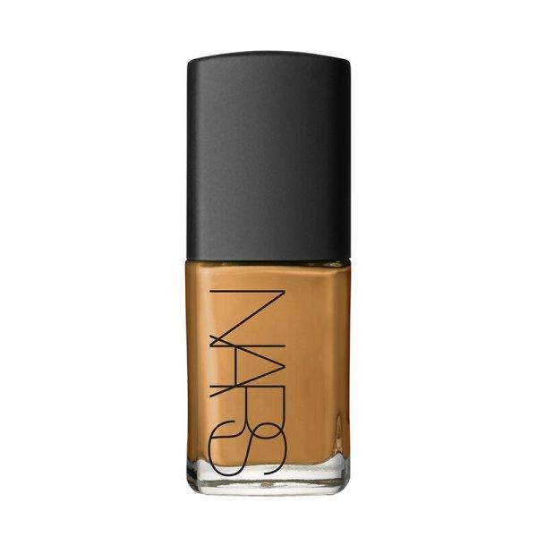 NARS Folyékony smink Sheer Glow (Foundation) 30 ml Macao