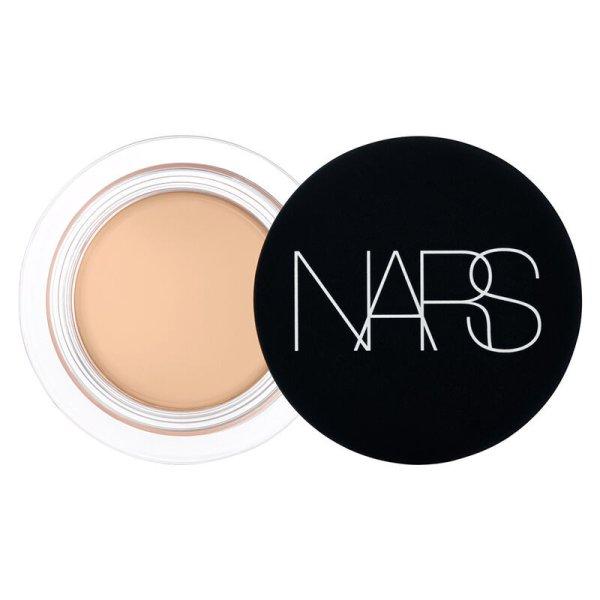 NARS Mattító korrektor (Soft Matte Complete Concealer) 6,2 g Toffee