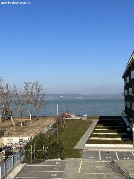 Eladó 107m2-es Téglalakás, Balatonlelle