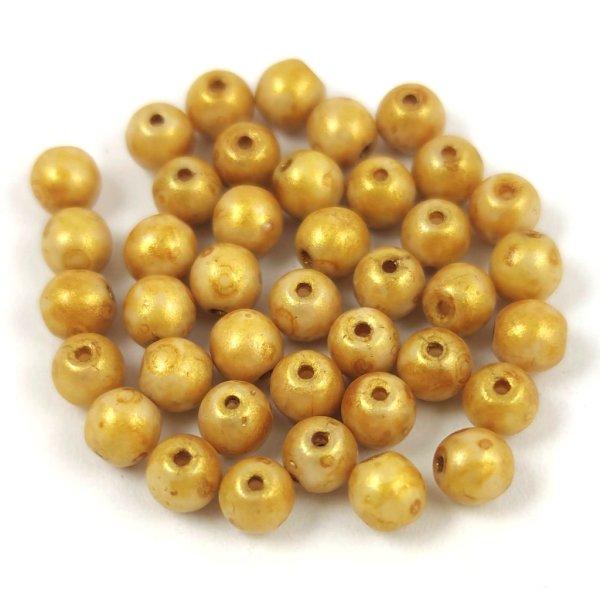 Cseh préselt golyó - Alabaster Gold Luster - 4mm