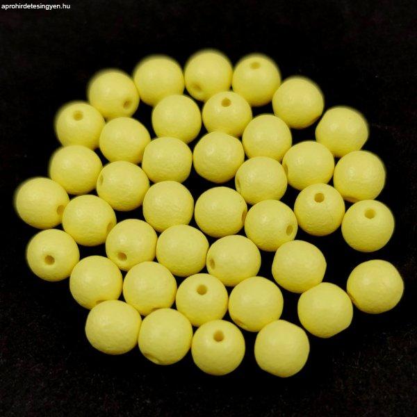 Cseh préselt golyó gyöngy - White Opal Yellow Matte - 4mm