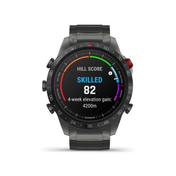 Garmin MARQ® Athlete (Gen 2) Performance Edition ajándék óratartóval
Okosóra