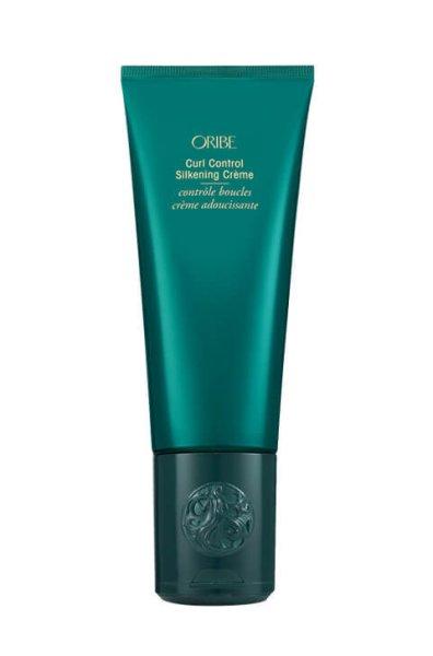 Oribe Hidratáló krém göndör és hullámos hajra
(Curl Control Silkening Creme) 150 ml