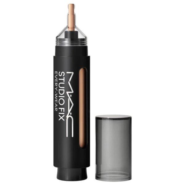 MAC Cosmetics Krémes korrektor és smink egyben Studio Fix (Every-Wear
All-Over Face Pen) 12 ml NC13