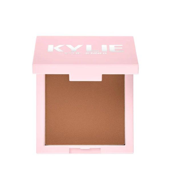 Kylie Cosmetics Bronzosító púder (Powder Bronzer) 10 g 400 Tanned
and Gorgeous