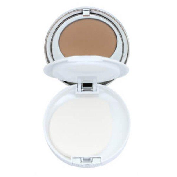 Clinique Púder smink 2 az 1 -ben Beyond Perfecting (Powder Foundation +
Concealer) 14,5 g 06 Ivory