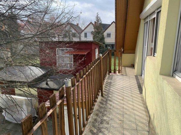 Eladó 144 nm-es Felújított Családi ház Pécs Kertváros 