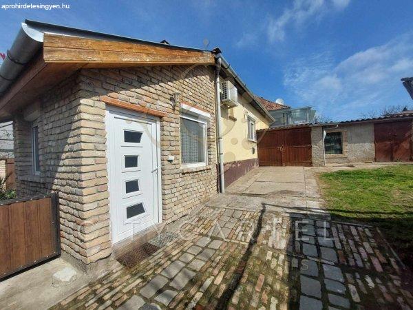 Eladó 85m2-es Családi ház, Baja