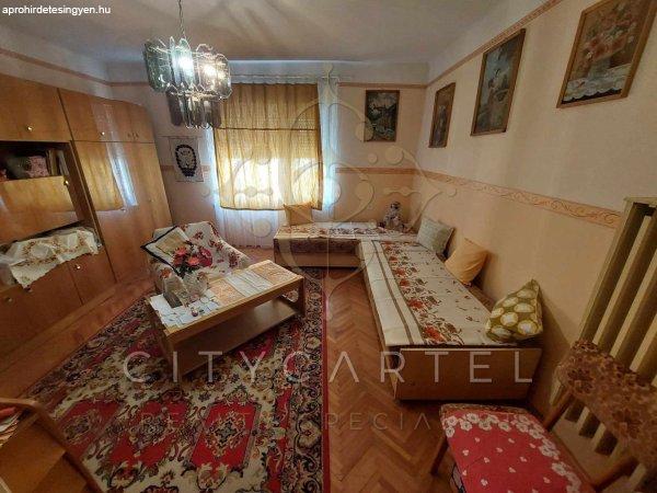 Eladó 100m2-es Családi ház, Érsekcsanád