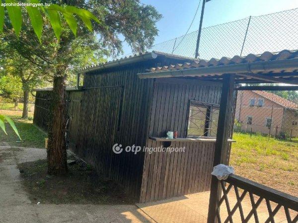 Eladó 30 nm-es Újszerű állapotú Üdülő, nyaraló Tápiószentmárton
Üdülő terület 