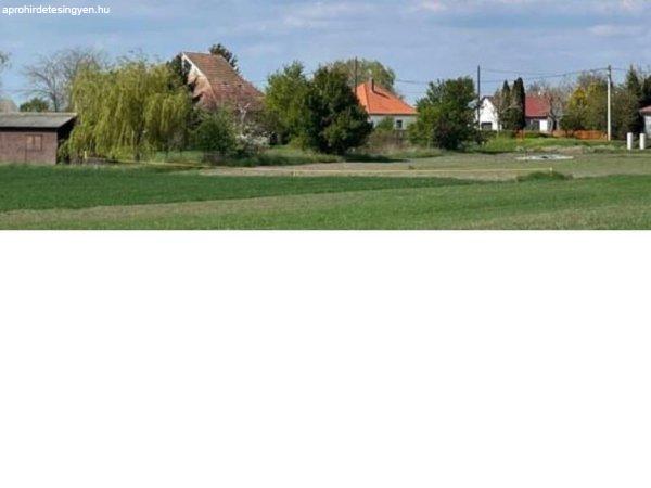 Eladó Telek, Balatonszabadi