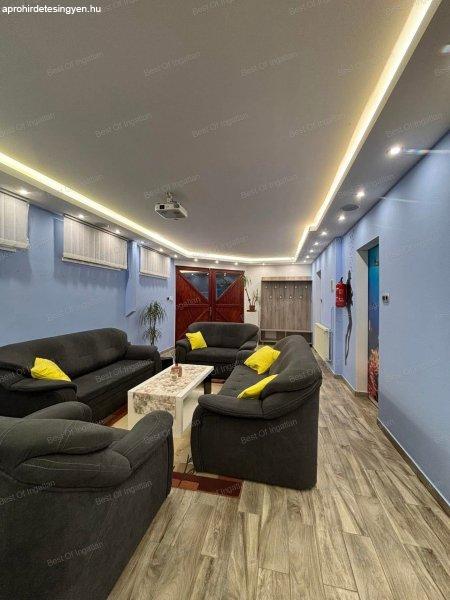 Győrben a József Attila utcán 60 m2-es üzlethelyiség kiadó!