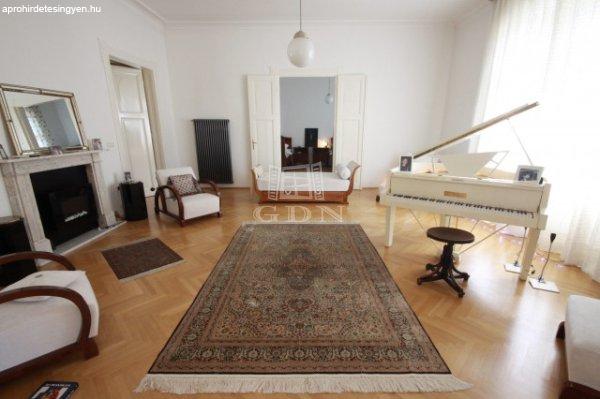 Eladó lakás Budapest, V. kerület, 	Váci utca