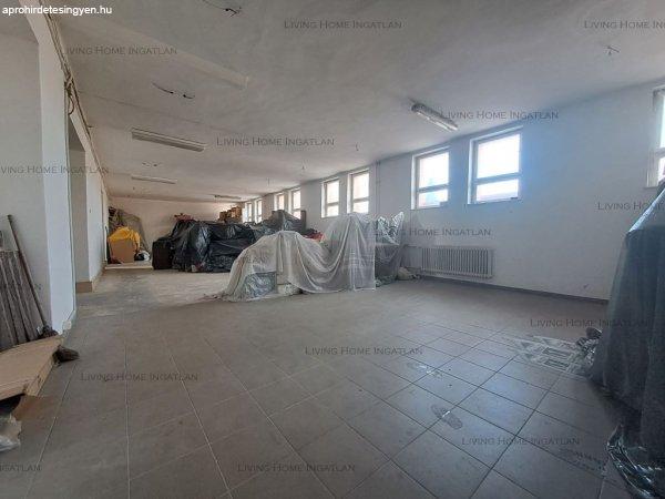 Solymár ipartelepi részén 15 nm tároló/raktár kiadó