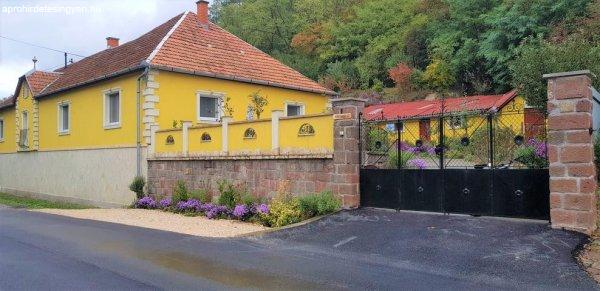 Eladó 160 nm-es Felújított Családi ház Cserépváralja