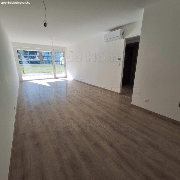 Ezüstparton PANORÁMÁS, újépítésű VÍZPARTI, teraszos, KERTKKAPCSOLATOS
lakás ELADÓ! - Siófok