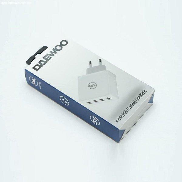 Daewoo gyorstöltő hálózati adapter, 2.4 A töltőáram, 4 db USB
csatlakozó, fehér